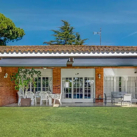 Holiday home Amazing In St Andreu D,llavaneres With Wifi Sant Andreu de Llavaneres