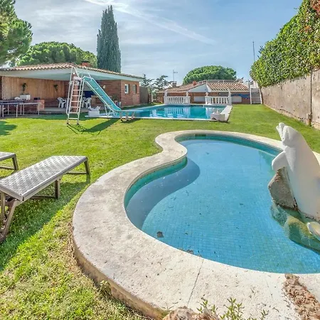 Amazing In St Andreu D,llavaneres With Wifi Holiday home *