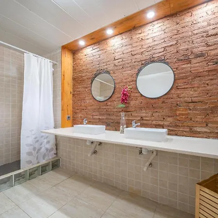 Amazing In St Andreu D,llavaneres With Wifi Holiday home *